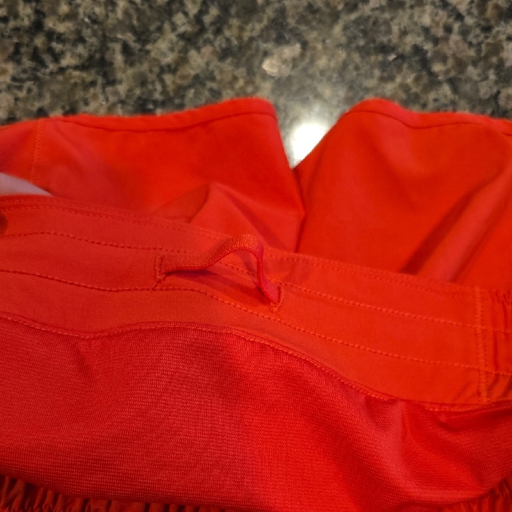 Lululemon LR Hotty Hot II Shorts - Picture 7 of 10